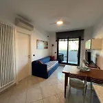 Palm Grove House Con Terrazzo E Box Privato *