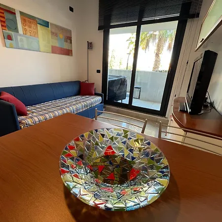Palm Grove House Con Terrazzo E Box Privato * Loano