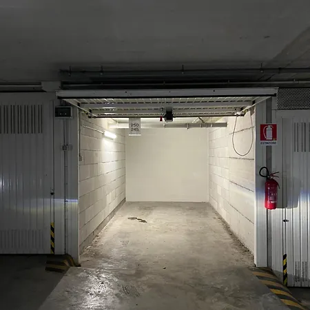 Palm Grove House Con Terrazzo E Box Privato Loano