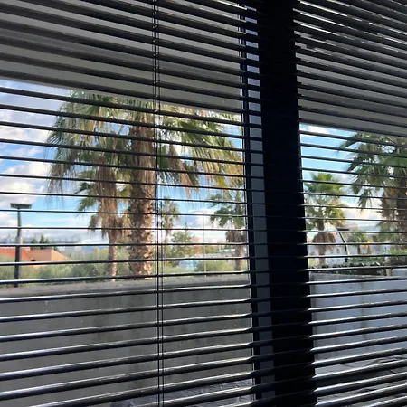 شقة Palm Grove House Con Terrazzo E Box Privato لوانو